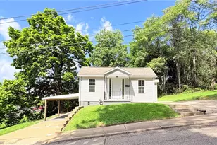 971 Eastman St, Zanesville, OH 43701 - Photo 2