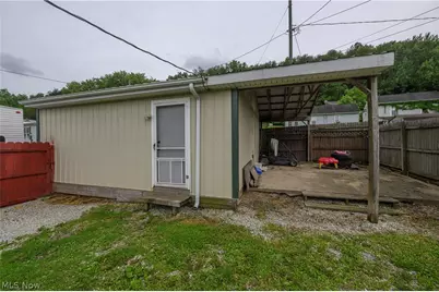 544 E High Street, Uhrichsville, OH 44683 - Photo 8