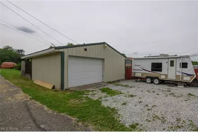 544 E High Street, Uhrichsville, OH 44683 - Photo 4