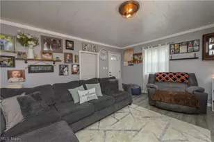 544 E High St, Uhrichsville, OH 44683 - Photo 12