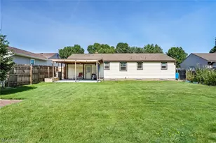 3229 Glen Oaks Dr, Youngstown, OH 44511 - Photo 12
