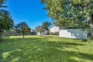 1365 E 348th St, Eastlake, OH 44095 - Photo 20
