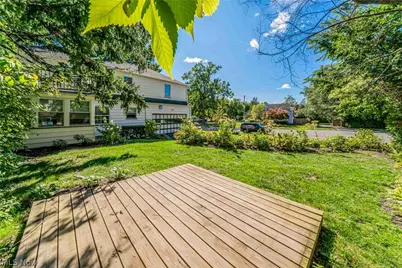19701 Fairmount Boulevard, Huber Heights, OH 44118 - Photo 4
