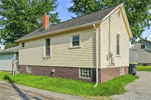 376 E 1/2 Ohio Ave, Sebring, OH 44672 - Photo 4