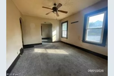 1703 30th Street NW, Canton, OH 44709 - Photo 2