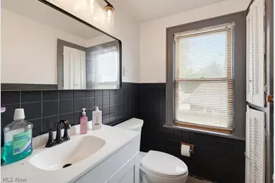 2390 Roth Drive, Cuyahoga Falls, OH 44221 - Photo 20