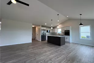 4703 Stevie Ave SW, Massillon, OH 44646 - Photo 6