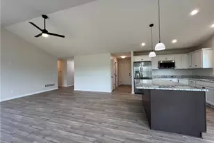 4703 Stevie Ave SW, Massillon, OH 44646 - Photo 8