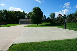 25785 Meadow Tr, Columbia Station, OH 44028 - Photo 40