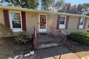 2014 Hillocke St, Louisville, OH 44641 - Photo 4