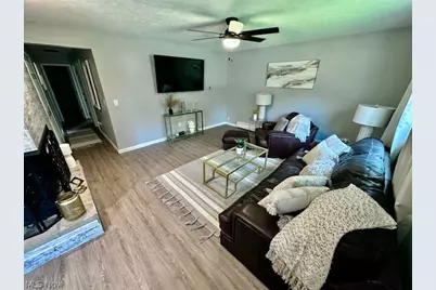 5479 Mooreland Avenue, Mentor on the Lake, OH 44060 - Photo 2