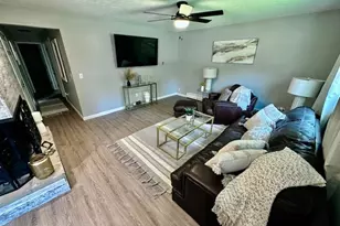 5479 Mooreland Ave, Mentor on the Lake, OH 44060 - Photo 2