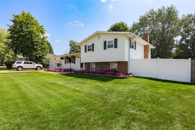 3425 Roanoke Street NW, Massillon, OH 44646 - Photo 2