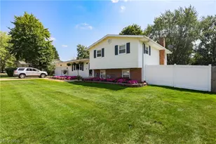 3425 Roanoke St NW, Massillon, OH 44646 - Photo 2