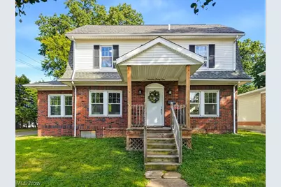 1939 Chestnut Boulevard, Cuyahoga Falls, OH 44223 - Photo 1
