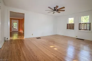 26240 Pettibone Rd, Oakwood, OH 44146 - Photo 4