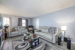 1117 N Main St, Akron, OH 44310 - Photo 2