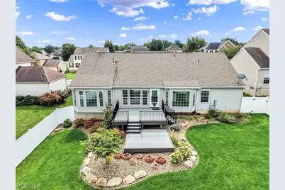 1621 Cadney Street NE, Canton, OH 44714 - Photo 2