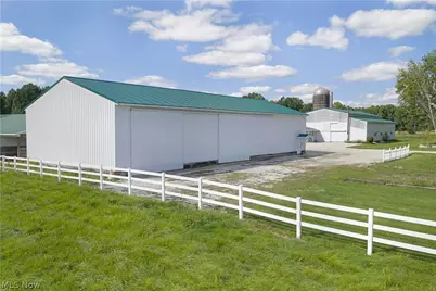1325 Braceville Robinson Road, Worthington, OH 44470 - Photo 42