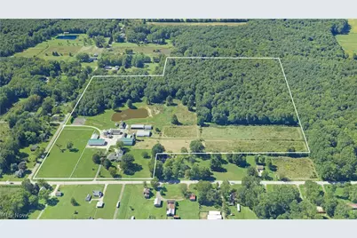 1325 Braceville Robinson Road, Worthington, OH 44470 - Photo 2