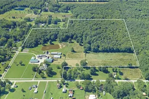 1325 Braceville Robinson Rd, Worthington, OH 44470 - Photo 2