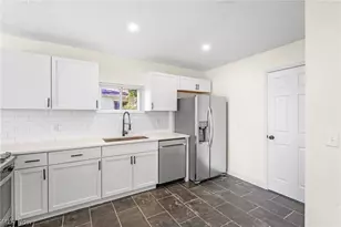 34297 W Point Dr, North Ridgeville, OH 44039 - Photo 8