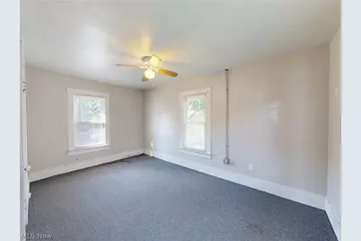 476 Rentschler Street, Akron, OH 44304 - Photo 12