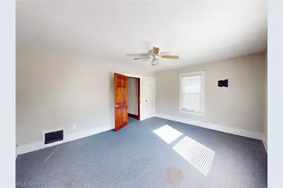 476 Rentschler Street, Akron, OH 44304 - Photo 18