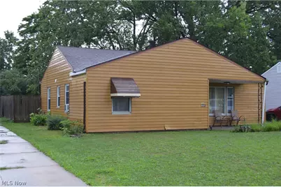 18206 Kares Avenue, Loveland, OH 44122 - Photo 1
