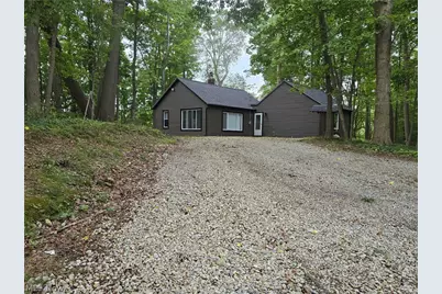 1069 Ghent Road, Akron, OH 44333 - Photo 2