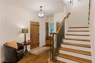 7734 Bainbridge Rd, Chagrin Falls, OH 44023 - Photo 6