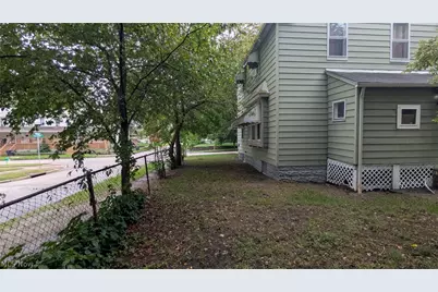 385 Campbell Street, Akron, OH 44307 - Photo 8