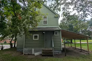 385 Campbell St, Akron, OH 44307 - Photo 6