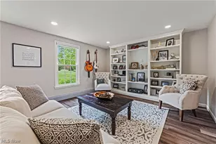 18050 Elliott Dr, Chagrin Falls, OH 44023 - Photo 8