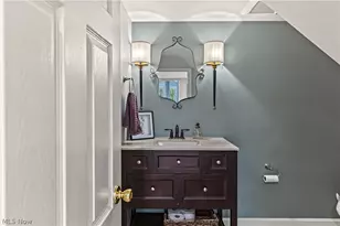 18050 Elliott Dr, Chagrin Falls, OH 44023 - Photo 28