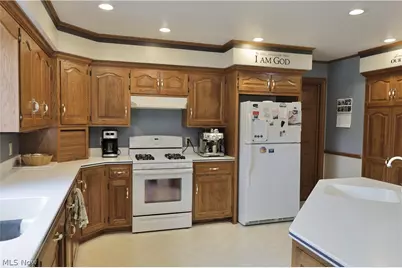 7174 Township Road 604, Millersburg, OH 44654 - Photo 8