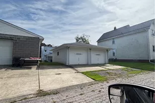 1725 Harbor Ave, Ashtabula, OH 44004 - Photo 4