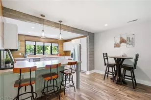 16575 Wren Rd, Chagrin Falls, OH 44023 - Photo 8