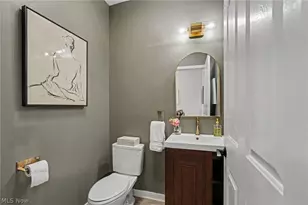 9803 Burton Dr, Twinsburg, OH 44087 - Photo 20