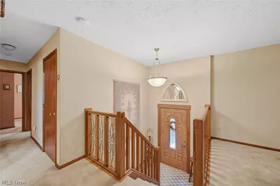 6180 Chesham Avenue NE, Canton, OH 44721 - Photo 2