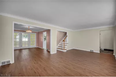 17429 Scottsdale Boulevard, Huber Heights, OH 44120 - Photo 8