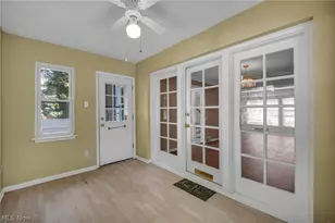 17429 Scottsdale Blvd, Huber Heights, OH 44120 - Photo 12
