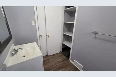 810 E 157th Street, Loveland, OH 44110 - Photo 36
