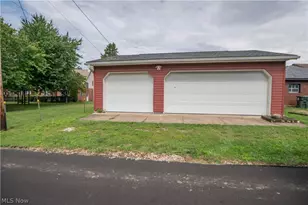 1326 12th St NW, Canton, OH 44703 - Photo 2