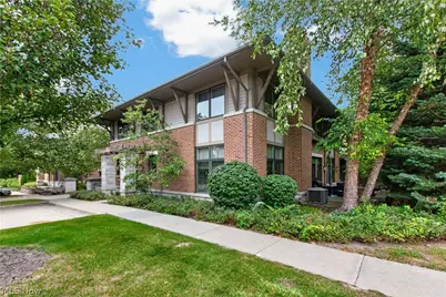 1393 Slate Court, Cleveland Heights, OH 44118 - Photo 2