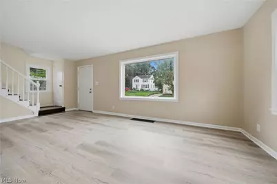 1137 Smithfarm Avenue, Akron, OH 44305 - Photo 6