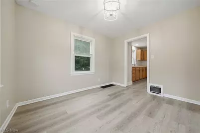 1137 Smithfarm Avenue, Akron, OH 44305 - Photo 10