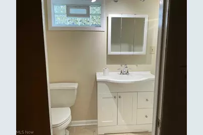 952 E Parkhaven Drive, Green Hills, OH 44131 - Photo 8