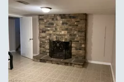 952 E Parkhaven Drive, Green Hills, OH 44131 - Photo 4