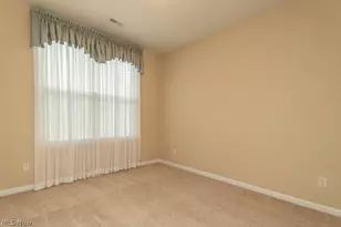 7967 Dovegate Dr, Mentor, OH 44060 - Photo 32